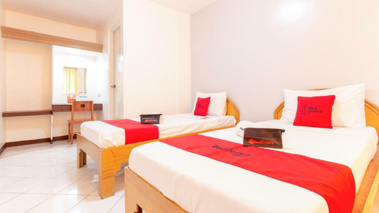 Reddoorz @ Paterno Street Tacloban Hotel Екстериор снимка