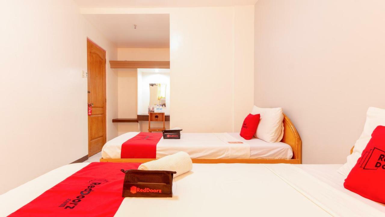 Reddoorz @ Paterno Street Tacloban Hotel Екстериор снимка