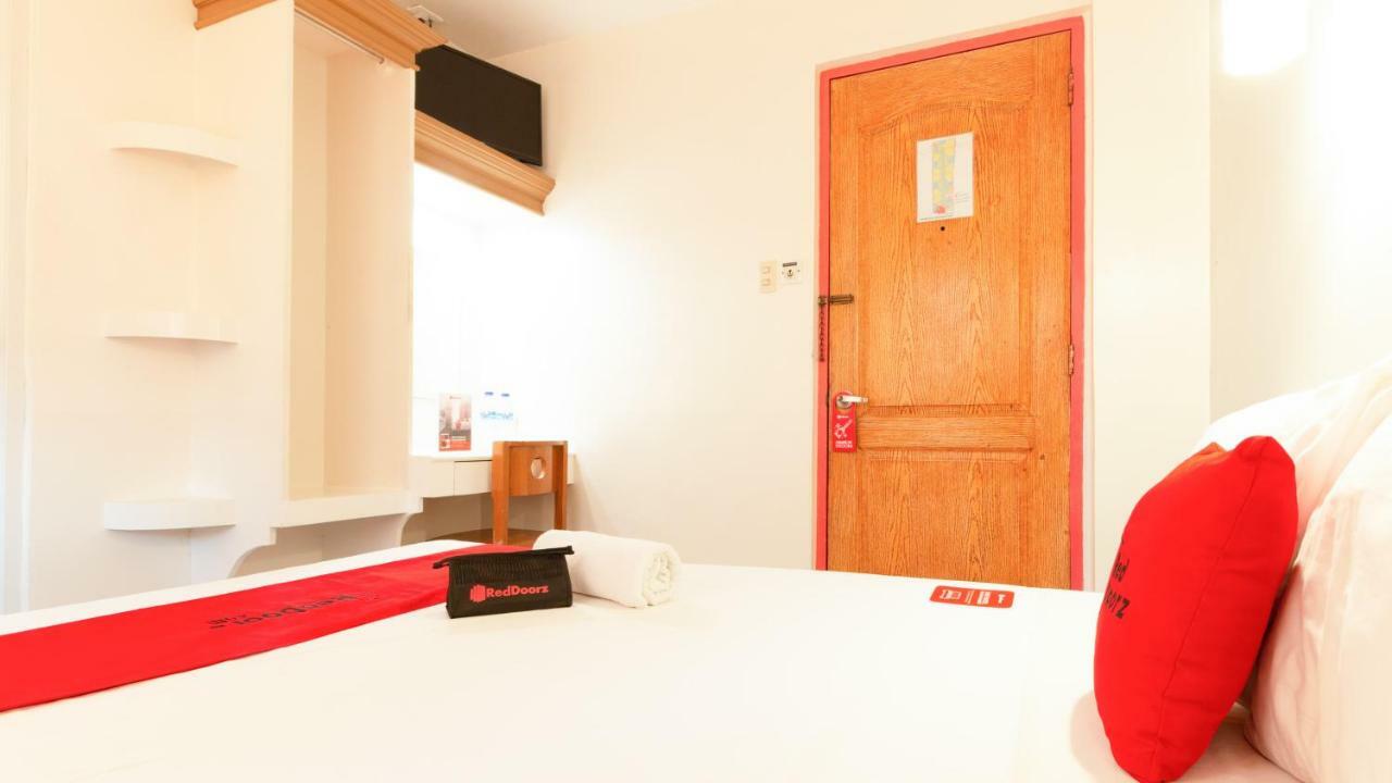 Reddoorz @ Paterno Street Tacloban Hotel Екстериор снимка
