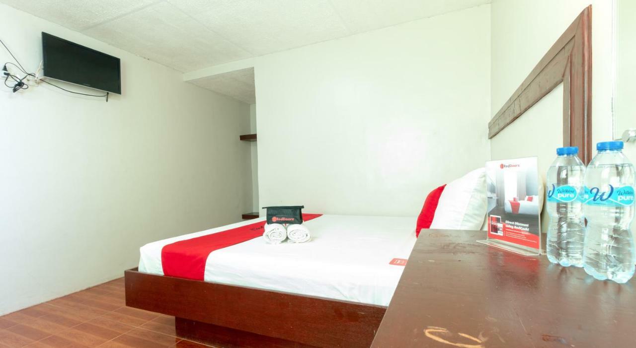 Reddoorz @ Paterno Street Tacloban Hotel Екстериор снимка