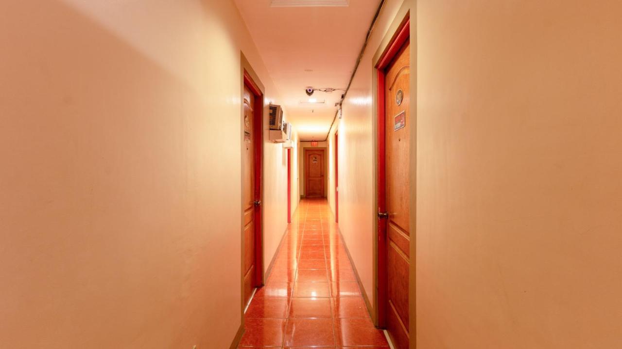Reddoorz @ Paterno Street Tacloban Hotel Екстериор снимка